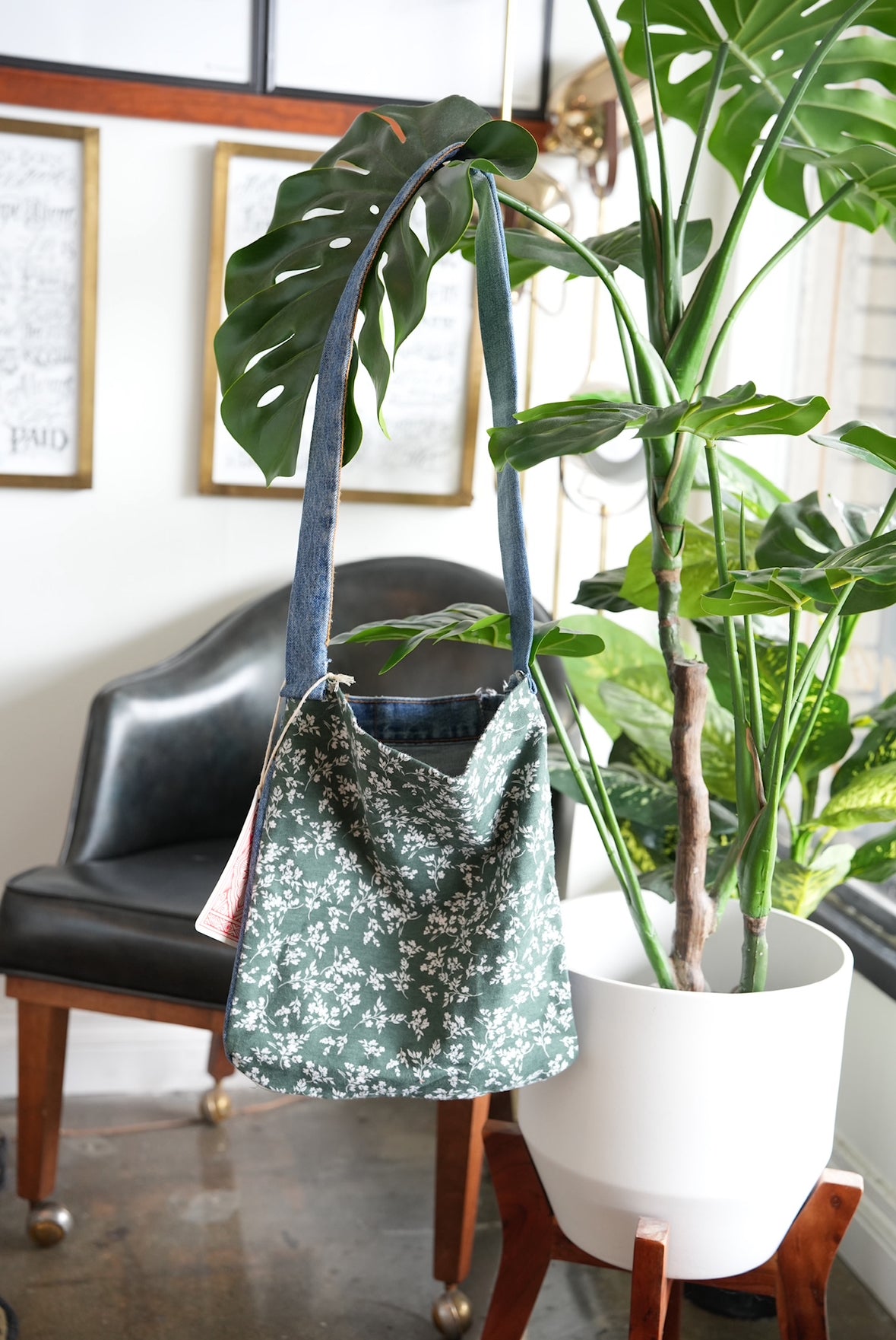 Upcycle Tote Bag (Levi’s Floral)